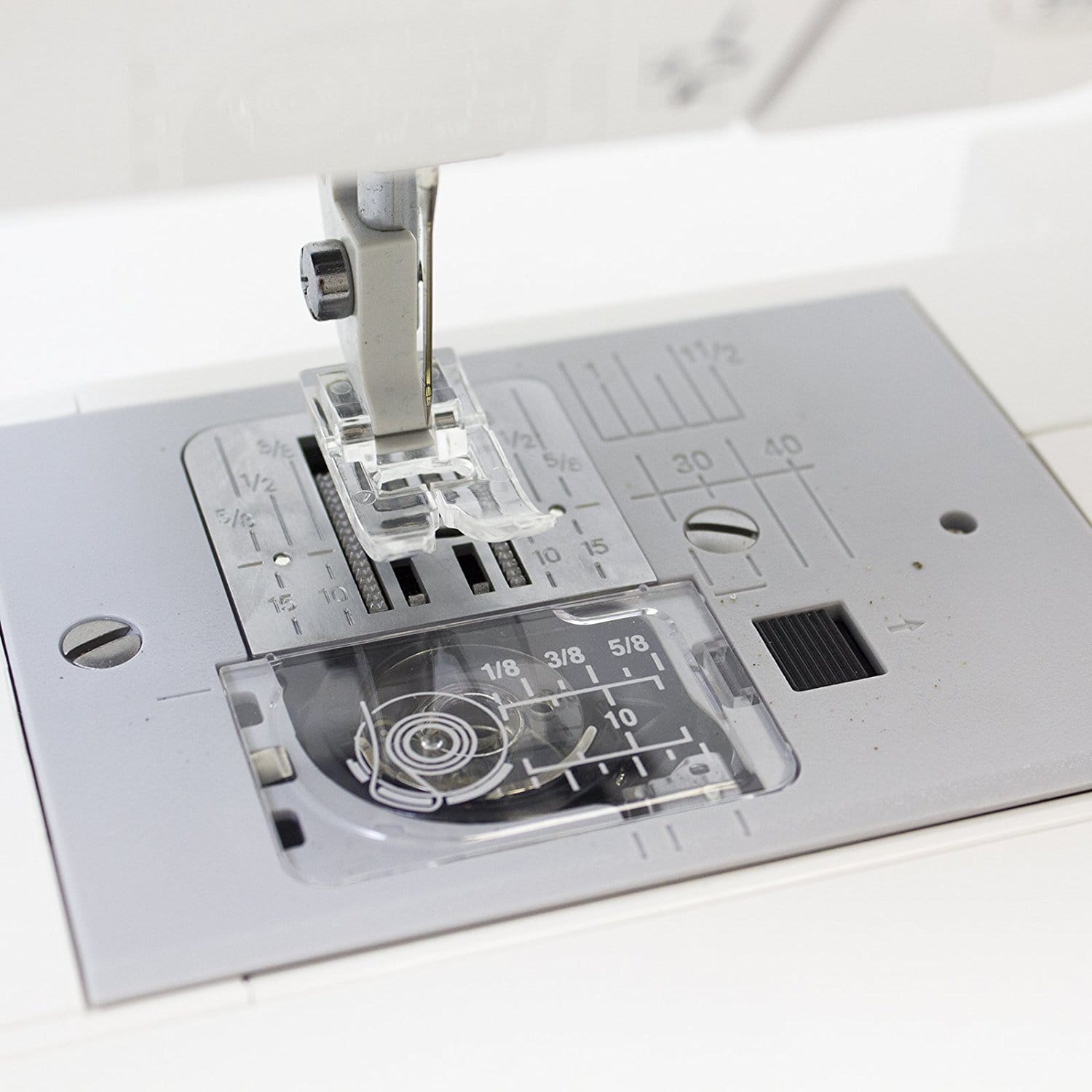 Janome DC1018 Review